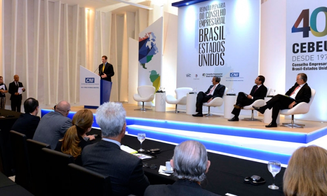 Isenção de vistos, livre comércio e acordo para evitar dupla tributação são prioridades para relação Brasil-EUA em 2017