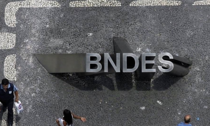 Após política das 'campeãs nacionais', BNDES quer impulsionar pequenas empresas