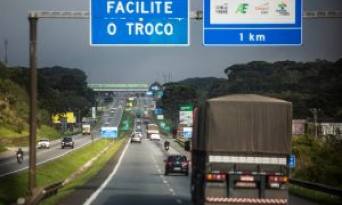 Maior investimento do país, novo modelo de pedágios vai transformar logística do Paraná, diz Fiep