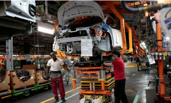 Produção industrial recua 0,1% em novembro, diz IBGE